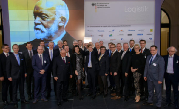 Gottlieb Daimler wird im Bundes­verkehrsministerium in die Logistik Hall of Fame aufgenommen