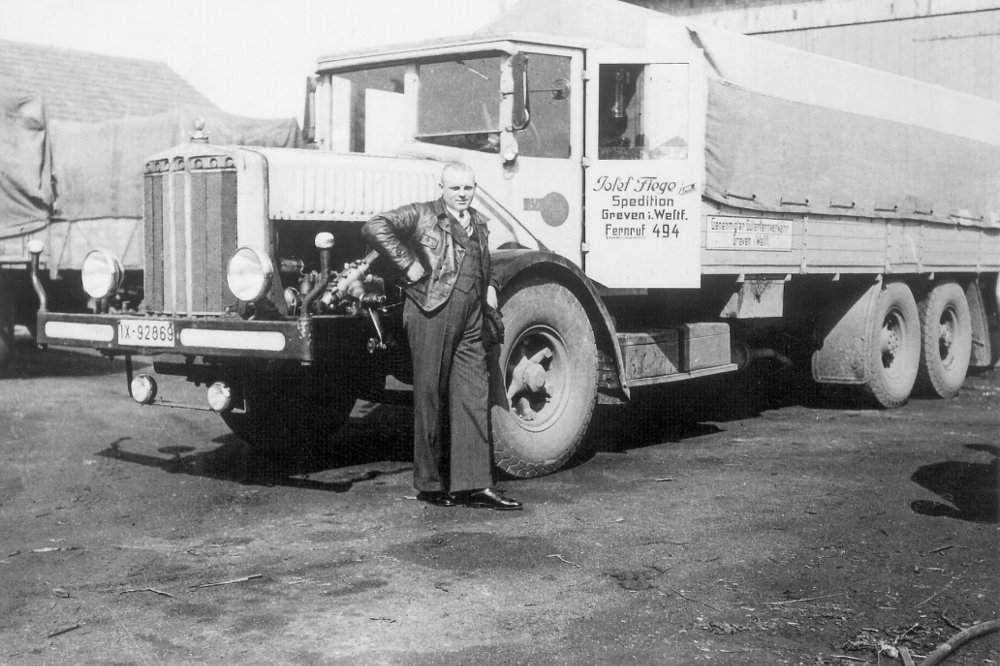 Josef Fiege Junior in front of one of the first Fiege trucks